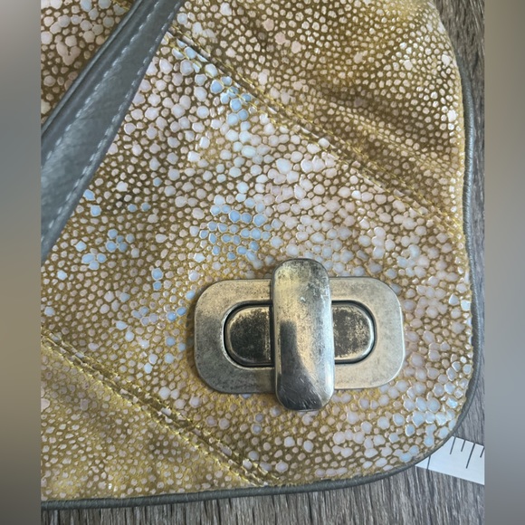 Bryna Nicole crossbody bag - Picture 9 of 10